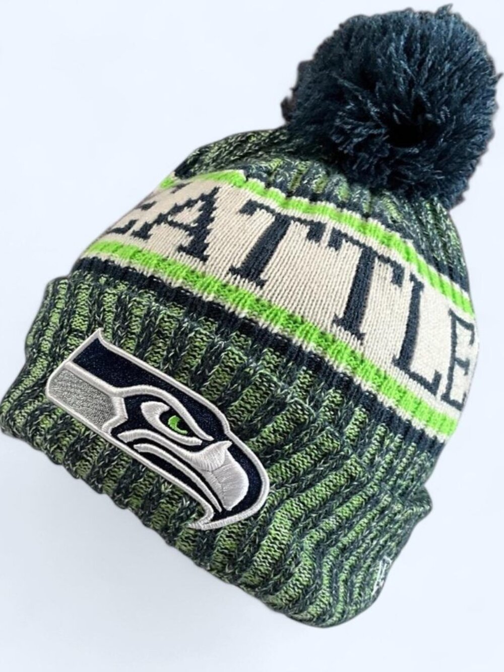 NWTs New Era NFL Seattle Seahawks Knitted Winter Pom Beanie OSFM